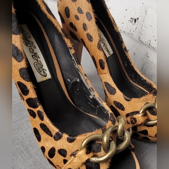 NAUGHTY Monday Faux Fur Leppard Print Peep Toe Platform Heel with Chain … - Picture 7 of 11
